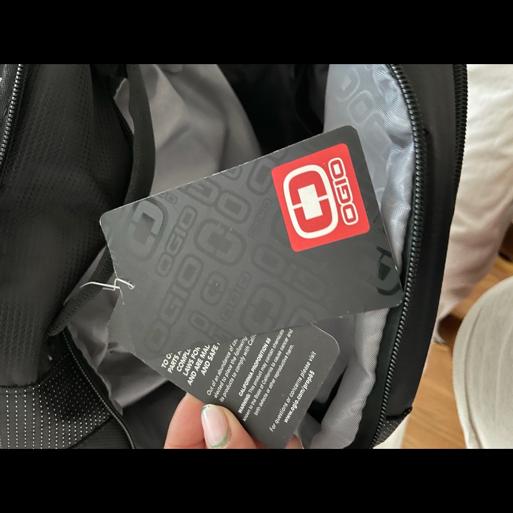 Ogio backpack! - Picture 4 of 6